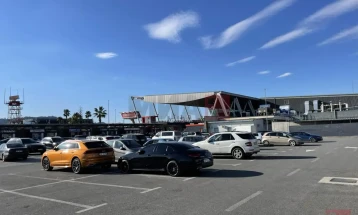 Меѓународниот аеродром во Тирана урива рекорди, само во јуни милион патници