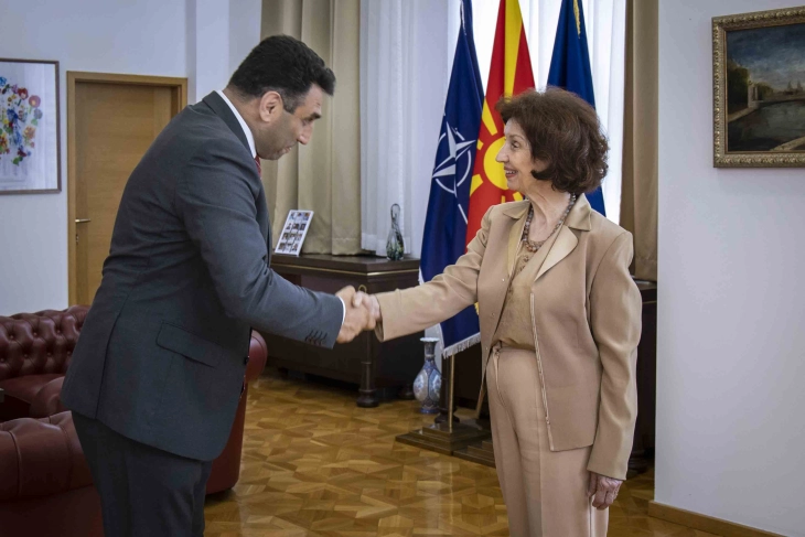 President Siljanovska Davkova meets EBRD's Türkmenoğlu