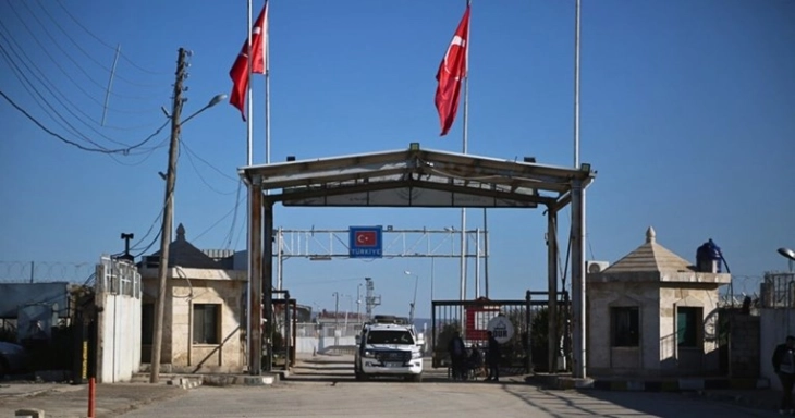 Turqia ka mbyllur kufirin me Sirinë