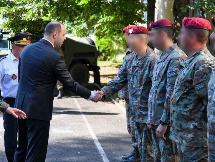 Misajlovski në vizitë te pjesëtarët e batalionit të forcave speciale - Ujqit: Ju jeni frymëzuesit dhe heronjtë e kombit tonë