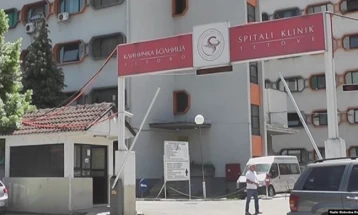 Një punëtor i vdekur është sjellë në Qendrën Urgjente në Spitalin e Tetovës