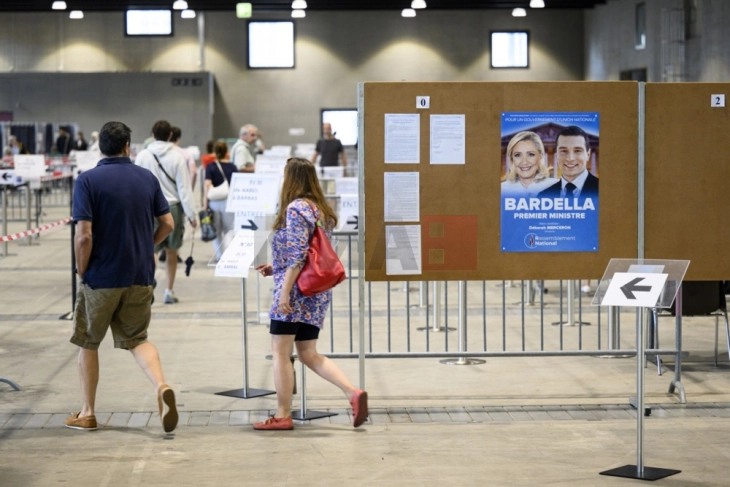„Национален собир“ на Марин Ле Пен нема да освои мнозинство во францускиот парламент, покажува анкета