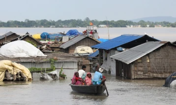 Повеќе од 50 жртви во поплавите на североисточниот дел на Индија
