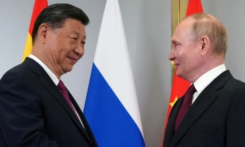 Si: Kina dhe Rusia duhet të mbajnë miqësi në situatë të vështirë globale
