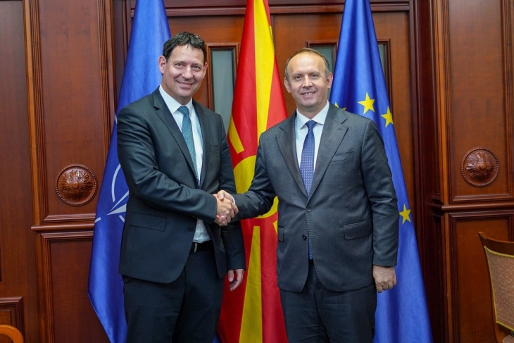 Takimi i kryetarit Gashi me këshilltarin special për Ballkanin Perëndimor