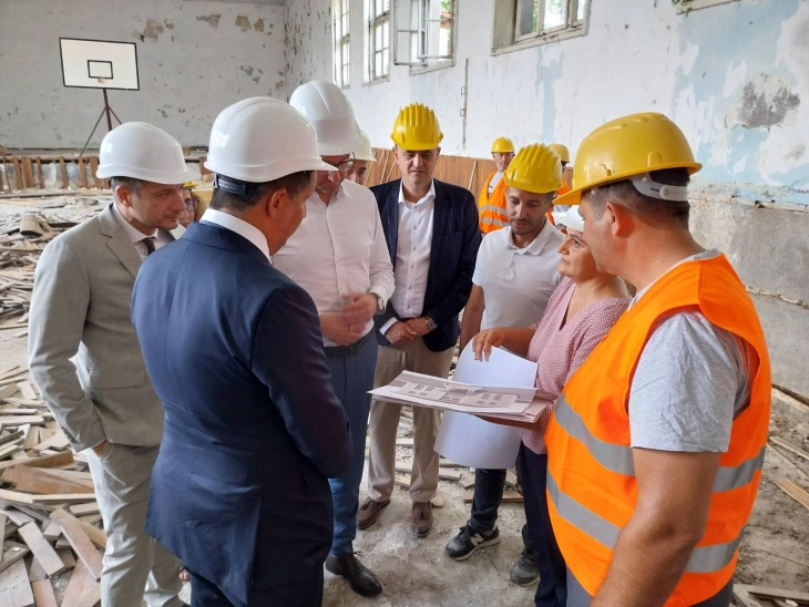 Премиерот Мицкоски во Гевгелија на пуштање во употреба на нов булевар до ГП „Богородица“ и на почетокот на реконструкцијата на спортската сала „Партизан“