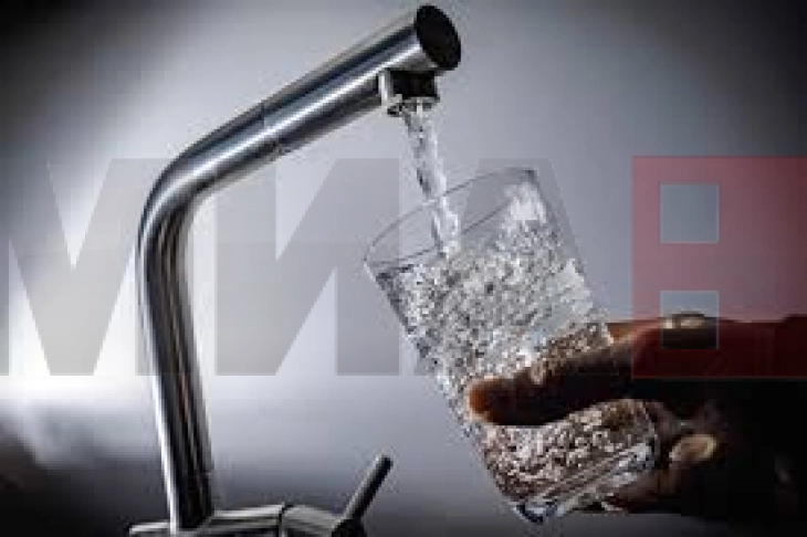 Ndalohet uji për pije në rajonin e Radozhdës, për shkak të mospasjes së klorit