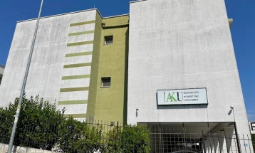 Инспектори во Тирана одземале месо што треба да се уништи и го „донирале“ во фабрики за сувомеснати производи