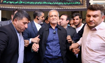 Reformisti Masud Pezeshkijan fitoi në zgjedhjet presidenciale në Iran