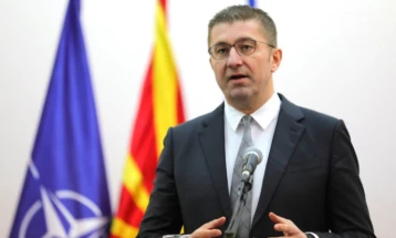 Mickoski: Nën këto kushte nuk do të pajtohemi që bullgarët të hyjnë në Kushtetutë