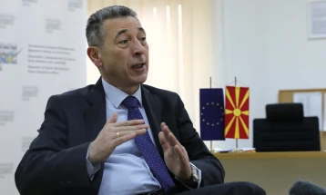 Симовски: Имаше јаки притисоци на Бугарија пред пописот во Албанија