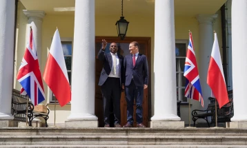 Британскиот министер за надворешни работи во Полска: Доближување до Европа, поддршка за Украина