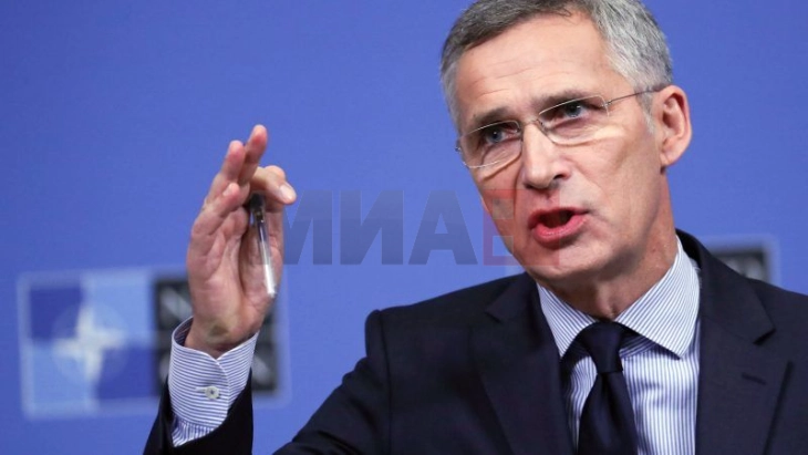 Stoltenberg: NATO dërgon 700 trupa shtesë në Kosovë dhe përgatit një batalion tjetër