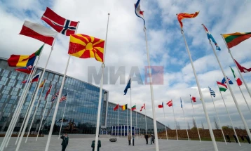 Проштална средба на полковник Зоран Јанкович со претседателот на Собранието Џафери