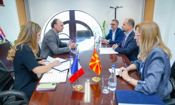 Takim i ministrit Murtezani me ambasadorin francez Bomgartner