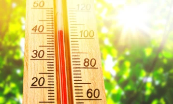 Високи температури и УВ-индекс, на повеќе места портокалово ниво за опасност