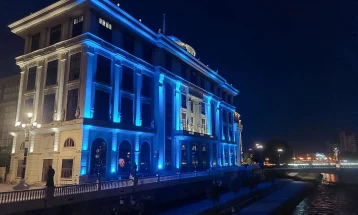 Ministria e Punëve të Jashtme dhe Tregtisë së Jashtme me ndriçim shënon 
