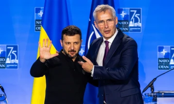 Столтенберг на прес-конференција со Зеленски: Иднината на Украина е во НАТО