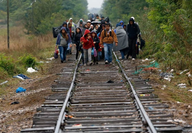 Significant drop in irregular crossings at EU external borders, Western Balkans sees largest decrease in detections