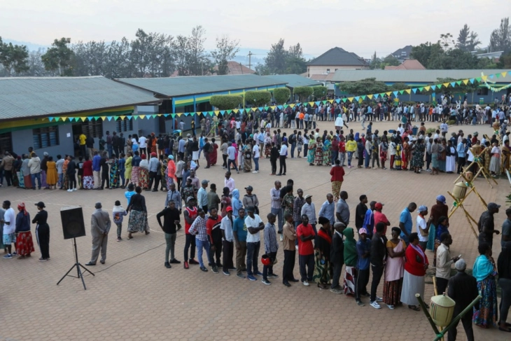 Претседателски и парламентарни избори во Руанда, се очекува победа на Кагаме