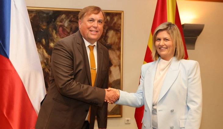 Работна средба на министерката Божиновска со чешкиот амбасадор, Јарослав Лудва 
