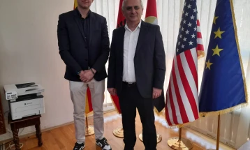 Ambasadori shqiptar Meidani për vizitë në Dibër