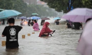Во кинескиот град Дафенџинг во еден ден регистрирано количество дожд колку што врне за една година