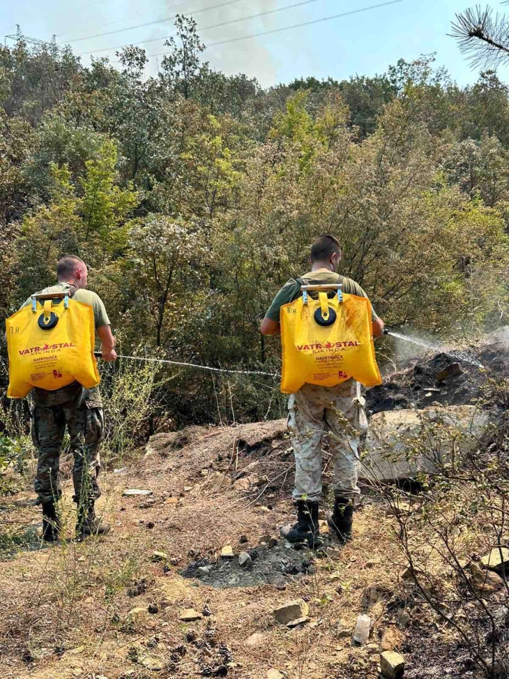 Army members continue taking part in firefighting efforts