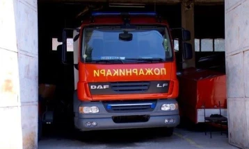 Изгаснат пожар во напуштен дуќан во кумановски Гарнизон