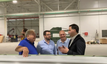 Директорот на ТИРЗ ја посети фабриката на Текнопанел во Скопје
