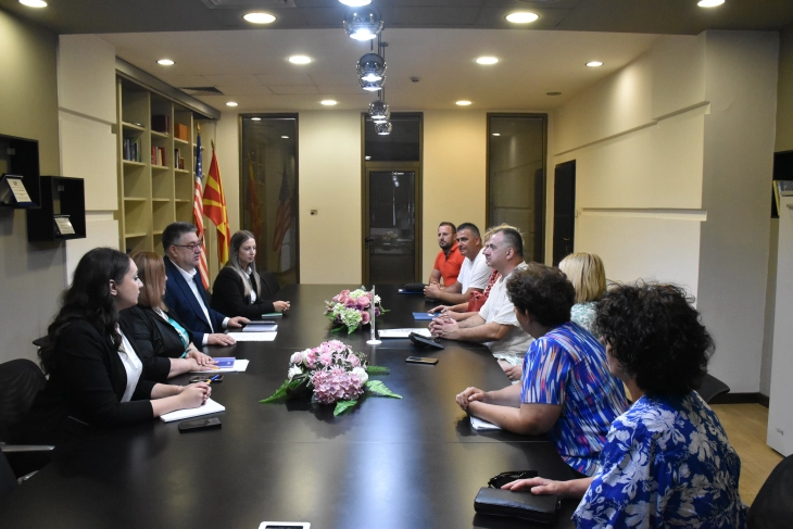Министерот Минчев оствари средба со Независниот синдикат државна администрација на Македонија (НСДА)