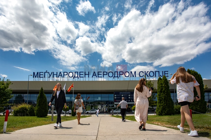TAV Maqedoni: Të gjitha sistemet e aeroportit janë në funksion dhe tani për tani nuk ka anulim të fluturimeve