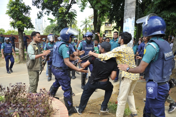 Bangladeshi  e vazhdon orën policore në pritje të vendimit të Gjykatës  Supreme për kuotat e për vende të punës në sektorin publik