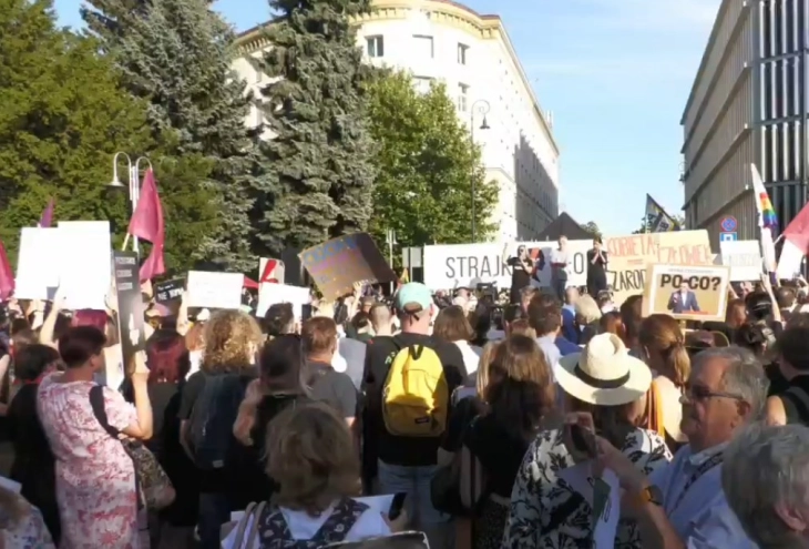 Полјакините повторно на улица поради неисполнетите ветувања за либерализација на абортусот
