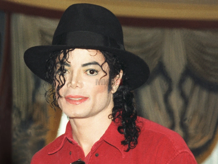 Скоро 80 цртежи на Мајкл Џексон одат на наддавање