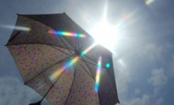 Weather: Sunny with some clouds, local rain and thunder; high 34°C, UV index 7