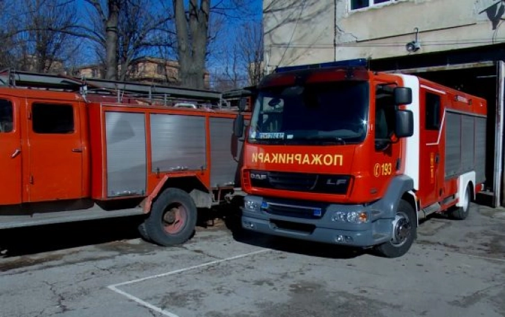 Është djegur pyll i degraduar mbi manastirin në Mateç dhe barë i thatë në shtrirjen përgjatë hekurudhës në fshatrat e Kumanovës Agaqoj, Bërzak dhe Rramanli