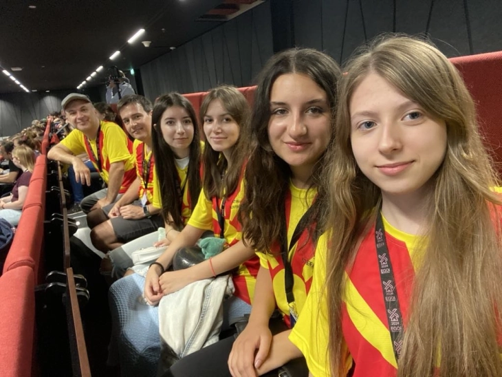 Два бронзени медали за македонскиот тим на Европската олимпијада по информатика за девојки во Холандија