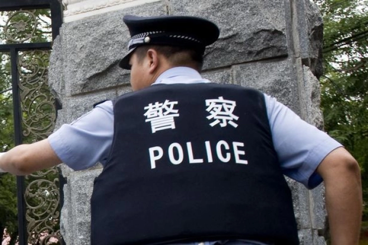 Осум жртви откако автомобил удри во пешаци во град во централна Кина