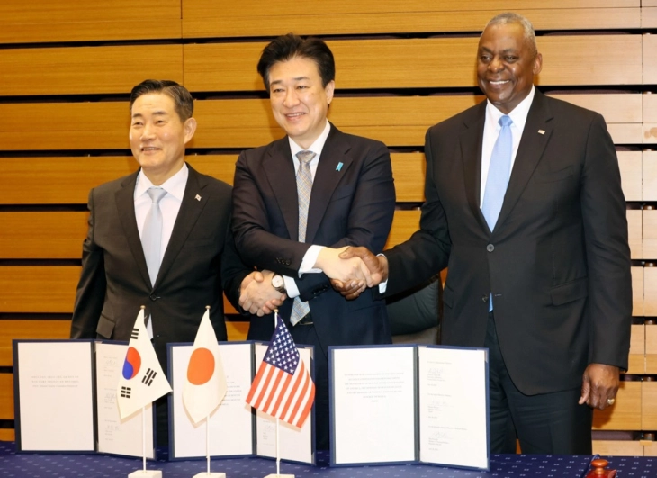 Japonia, Amerika dhe Koreja e Jugut nënshkruan memorandum për lidhje në mbrojtje
