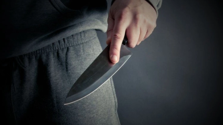 Më shumë njerëz të goditur me thikë në Angli