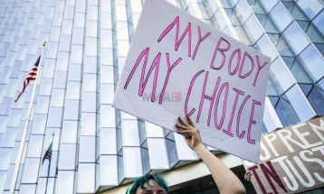 Во Ајова стапи во сила строгиот закон против абортусот
