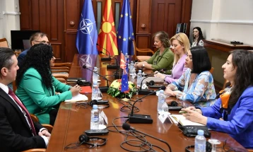 Takimi i zëvendës kryetares së Kuvendit, Bendevska me Kasandra Fernando, kryetare e Grupit të Miqësisë nga Australia