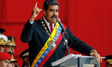 Венецуелските вооружени сили лојални на Мадуро, нагласи министерот за одбрана