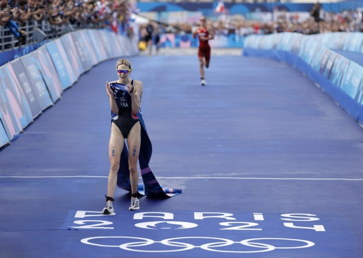 Beaugrand delights hosts France with Olympic triathlon gold