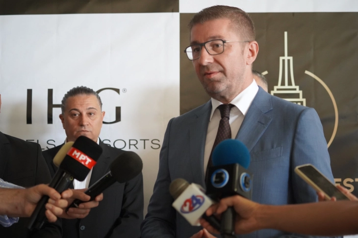 Mickoski: Kishim një numër të zjarreve që historikisht nuk mbahet mend në ambient të hapur, disa nga pakujdesia, disa me qëllim