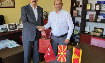 Амбасадорот на Турција Фатих Улусој во посета на Неготино 