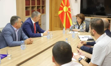 Siljanovska Davkova: Affirmation and improvement of Macedonian minority's position in Albania