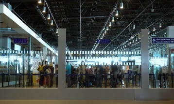 Ndërpritet trafiku në aeroportin e Lajpcigut për shkak të një sulmi të aktiviteteve klimatike