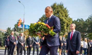 Filipçe: Dy Ilindenët flasin për këmbënguljen e idesë së lirisë,  të bashkëjetesës dhe tejkalimit të ndarjeve